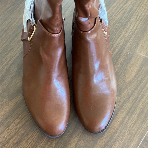 NWT Elegant Brown Leather Knee-High Boots - Picture 4 of 6